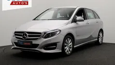 Grijs Gebruikt 2015 Mercedes B200 Ambition MPV | € 7.945 (Goede deal)