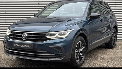 Blauw Gebruikt 2020 VW Tiguan Business+ SUV | € 28.945 (Goede deal)