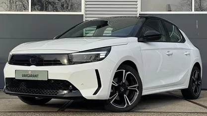 Wit Gebruikt 2024 Opel Corsa GS Line Hatchback | € 18.999 (Eerlijke prijs)