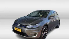 Grijs, metallic lak Gebruikt 2020 VW e-Golf Hatchback | € 13.450 (Eerlijke prijs)
