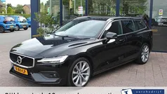 Zwart, metallic lak Gebruikt 2021 Volvo V60 Business Edition Stationwagen | € 28.940 (Goede deal)