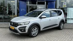 Grijs Gebruikt 2022 Dacia Jogger Comfort MPV | € 18.950 (Eerlijke prijs)