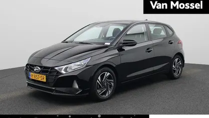 Zwart Occasion 2022 Hyundai i20 Comfort Hatchback | € 15.400 (Eerlijke prijs)