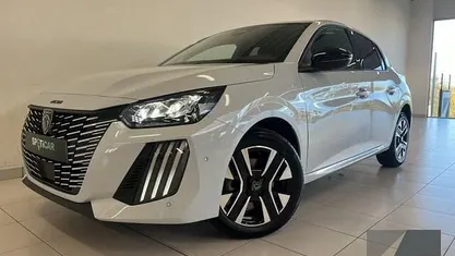 Occasion 2025 Peugeot 208 Allure Hatchback | € 24.450 (Super prijs)