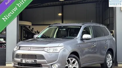Grijs Occasion 2015 Mitsubishi Outlander Instyle SUV | € 12.950 (Eerlijke prijs)