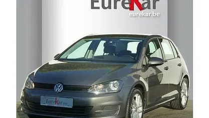 Bruin Gebruikt 2015 VW Golf Trendline Sedan | € 13.490 (Eerlijke prijs)