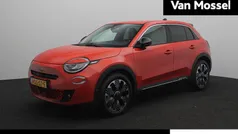 Oranje Nieuw 2025 Fiat 600E La Prima SUV | € 32.440 (Goede deal)