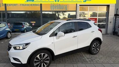 Wit Occasion 2017 Opel Mokka X Innovation SUV | € 14.450 (Eerlijke prijs)