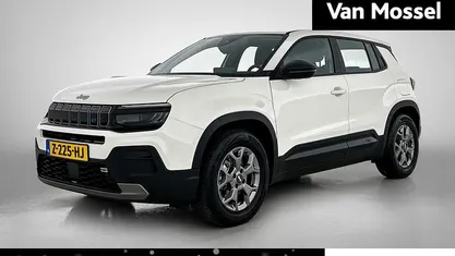 Wit Occasion 2024 Jeep Avenger EV Longitude SUV | € 22.440 (Goede deal)