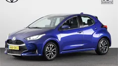 Blauw Gebruikt 2020 Toyota Yaris Hybrid Limited Hatchback | € 20.345 (Eerlijke prijs)