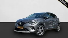 Grijs Gebruikt 2022 Renault Captur Intens SUV | € 24.450 (Eerlijke prijs)