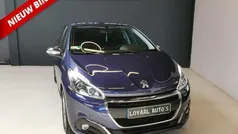 Blauw Gebruikt 2016 Peugeot 208 Allure Hatchback | € 6.999 (Eerlijke prijs)
