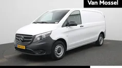 Wit Gebruikt 2023 Mercedes Vito MPV | € 26.900 (Eerlijke prijs)