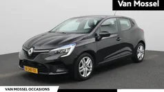 Zwart Gebruikt 2022 Renault Clio V Zen Hatchback | € 13.900 (Goede deal)