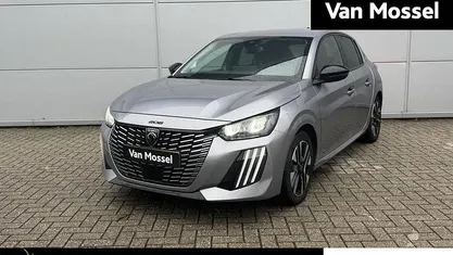 Grijs Gebruikt 2024 Peugeot 208 Allure Hatchback | € 22.940 (Eerlijke prijs)