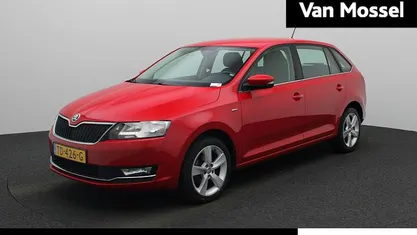 Rood Gebruikt 2018 Skoda Rapid Clever Hatchback | € 10.900 (Goede deal)