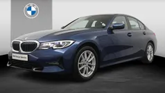 Blauw Gebruikt 2022 BMW 320e Basis Sedan | € 33.400 (Eerlijke prijs)