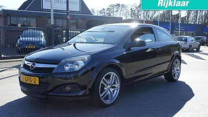 Occasion Opel Astra GTC Cosmo 140 PK (102 kW) 2008 Hatchback