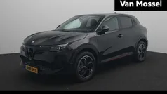 Zwart Gebruikt 2025 Alfa Romeo Junior Edizione Speciale SUV | € 38.900 (Eerlijke prijs)