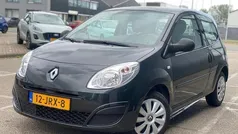 Zwart Gebruikt 2009 Renault Twingo Authentique Hatchback | € 3.450 (Eerlijke prijs)