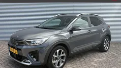Grijs metallic Gebruikt 2021 Kia Stonic GT-Line SUV | € 20.995 (Eerlijke prijs)
