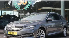 Grijs Gebruikt 2022 Skoda Superb Business Line Stationwagen | € 23.950 (Goede deal)
