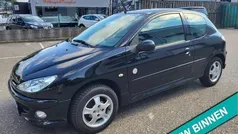 Zwart Gebruikt 2008 Peugeot 206 Forever Hatchback | € 1.499 (Eerlijke prijs)