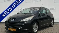 Zwart Gebruikt 2008 Peugeot 207 Hatchback | € 3.900 (Eerlijke prijs)