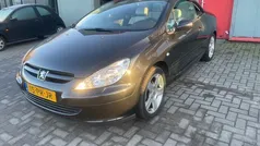 Zwart Gebruikt 2004 Peugeot 307 CC Cabriolet | € 3.199 (Eerlijke prijs)