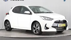 Gebruikt 2025 Toyota Yaris Hybrid Team Hatchback | € 25.850 (Eerlijke prijs)