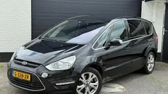 Zwart Gebruikt 2012 Ford S-MAX S MPV | € 9.950 (Goede deal)