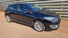 Zwart Gebruikt 2014 Renault Mégane III LIMITED Hatchback | € 7.950 (Eerlijke prijs)