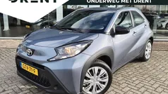 Grijs Gebruikt 2024 Toyota Aygo Play Hatchback | € 16.795 (Eerlijke prijs)