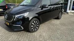 Zwart Gebruikt 2023 Mercedes EQV300 Sedan | € 40.350 (Super prijs)