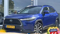 Blauw, metallic lak Gebruikt 2024 Toyota Corolla Cross SUV | € 34.900 (Eerlijke prijs)