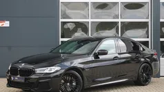 Zwart Gebruikt 2022 BMW 545e M Sport Sedan | € 48.900 (Super prijs)