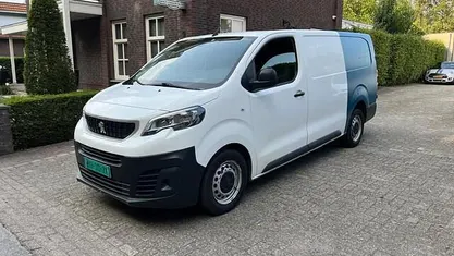 Wit Gebruikt 2017 Peugeot Expert Premium Van | € 7.750 (Eerlijke prijs)