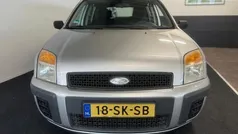 Grijs Gebruikt 2006 Ford Fusion MPV | € 1.650 (Eerlijke prijs)