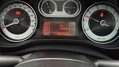 Wit Gebruikt 2017 Fiat 500L Lounge MPV | € 10.750 (Eerlijke prijs)