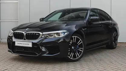 Zwart Gebruikt 2019 BMW M5 Comfort Edition Sedan | € 72.950 (Eerlijke prijs)