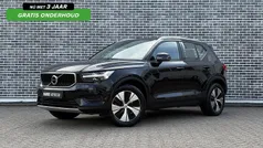 Zwart Gebruikt 2021 Volvo XC40 Momentum SUV | € 26.194 (Super prijs)