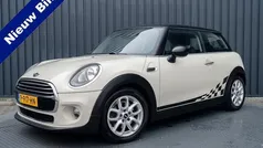 Wit Gebruikt 2016 Mini Cooper Business Hatchback | € 12.945 (Eerlijke prijs)