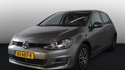 Occasion 2016 VW Golf VII Hatchback | € 13.945 (Eerlijke prijs)
