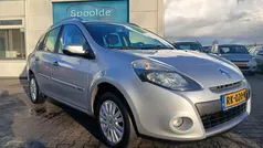 Grijs Gebruikt 2009 Renault Clio GrandTour Dynamique Stationwagen | € 1.999 (Goede deal)