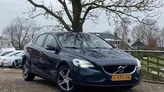 Blauw Gebruikt 2018 Volvo V40 Kinetic Stationwagen | € 12.450 (Goede deal)