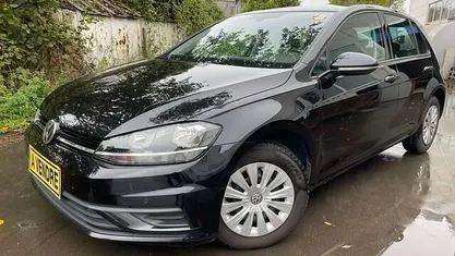 Gebruikt 2018 VW Golf Trendline Sedan | € 17.000 (Eerlijke prijs)