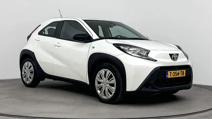 Occasion 2023 Toyota Aygo X Play SUV | € 16.999 (Eerlijke prijs)