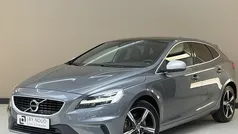 Grijs, metallic lak Gebruikt 2018 Volvo V40 Stationwagen | € 13.950 (Goede deal)