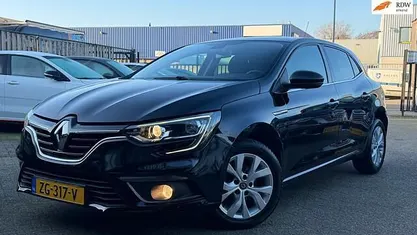 Occasion Renault Mégane IV LIMITED 140 PK (102 kW) 2019 Hatchback