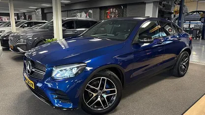 Blauw (metallic) Gebruikt 2017 Mercedes GLC250 Premium Plus Coupé | € 28.950 (Goede deal)